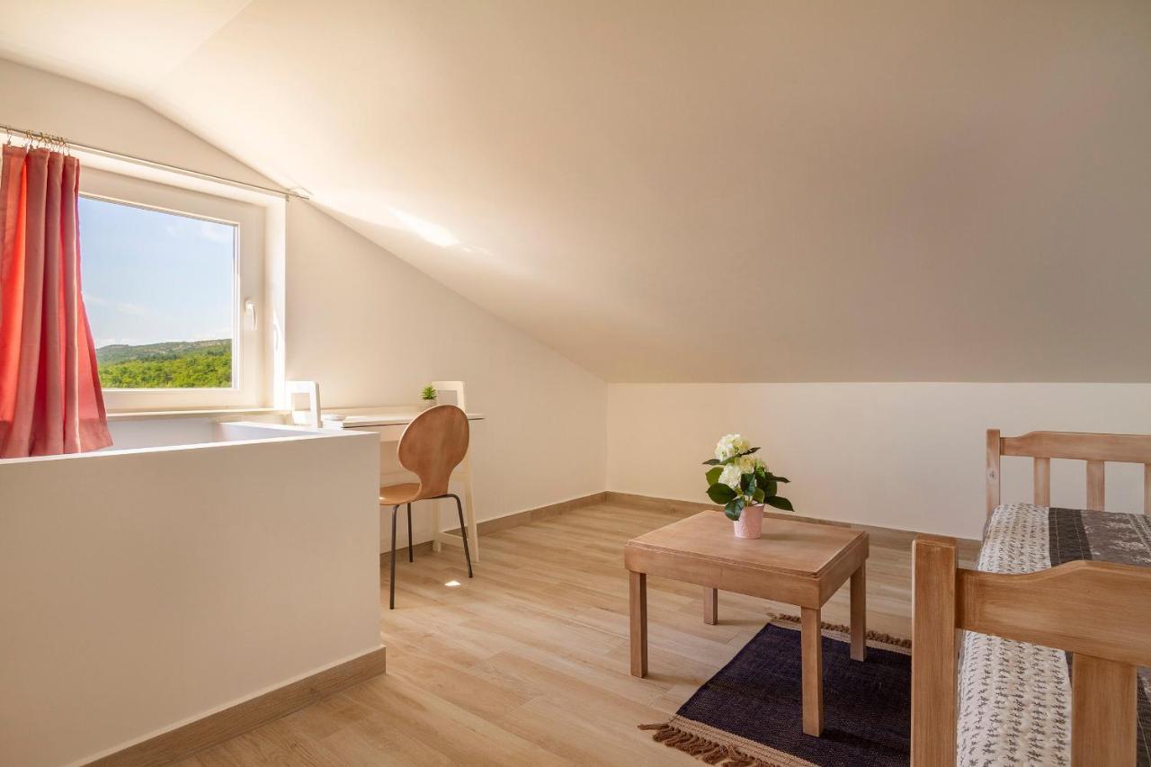 Apartmani Smokovo Jadranovo Extérieur photo